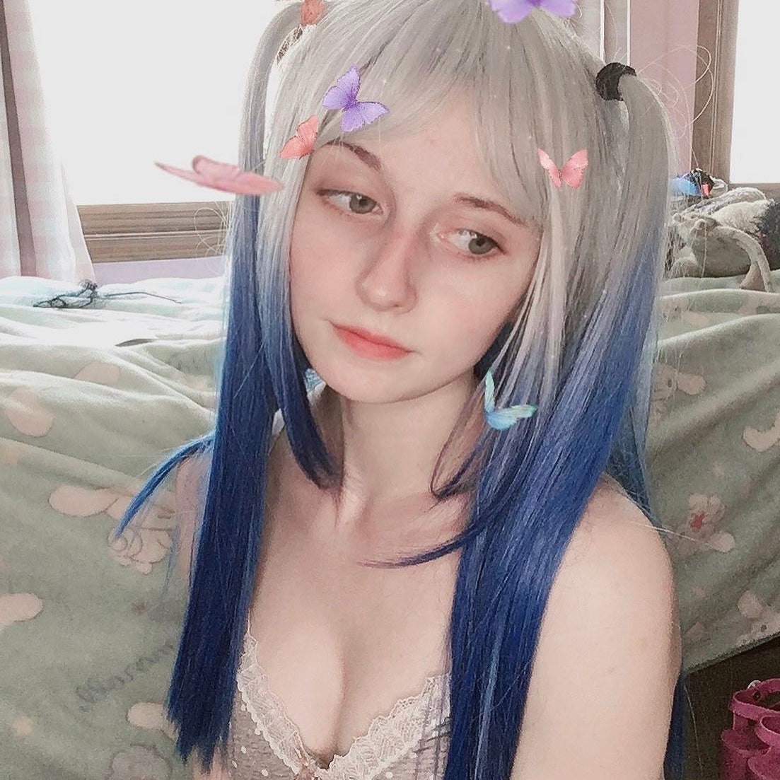 Review for White gold mid-length wig YV43428 main image 0