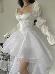 White elegant long-sleeved trailing dress YV50102