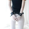Detachable black shackles yv31895