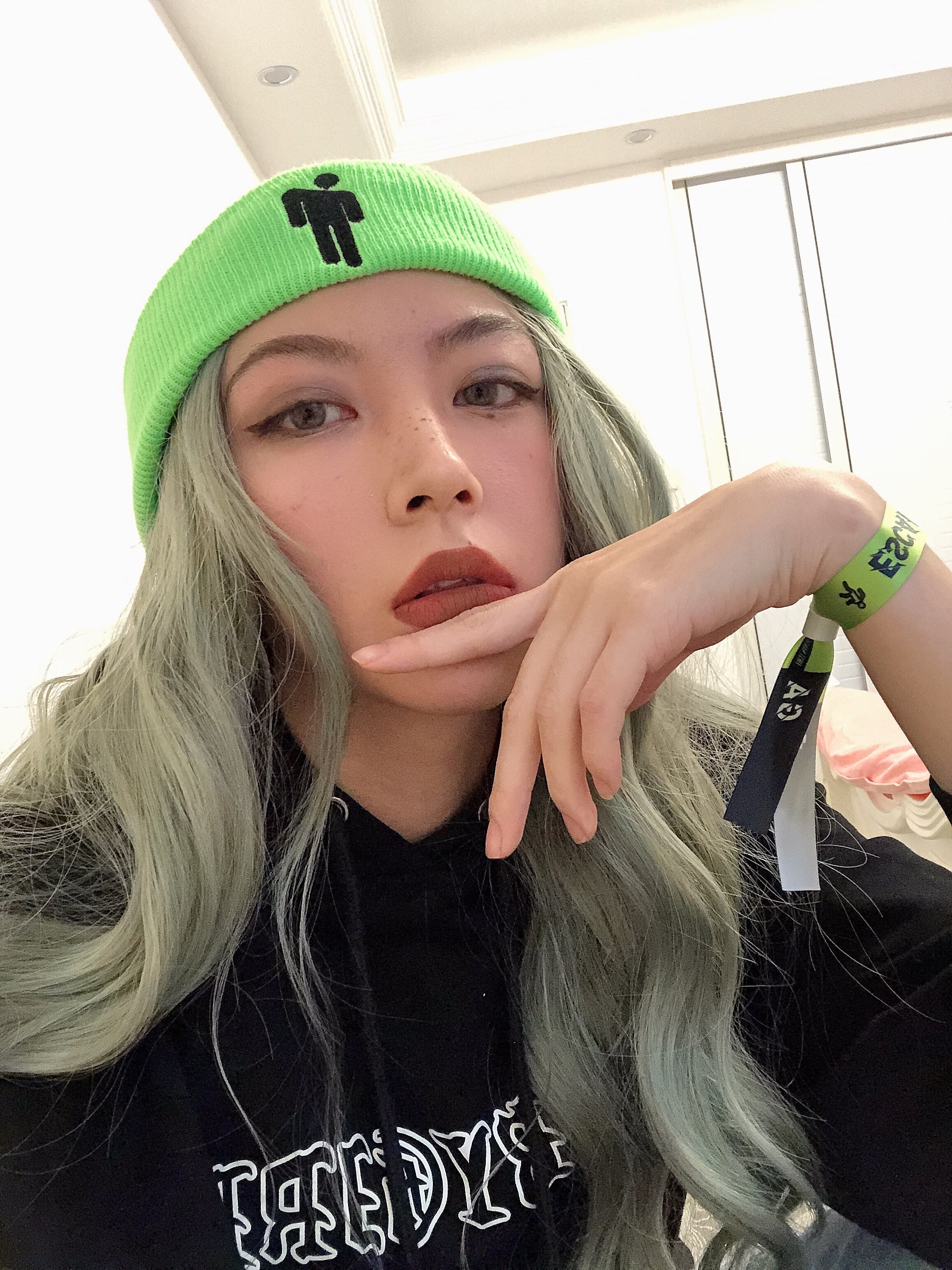 Review for Youvimi green cute long curly wig YV42693 main image 0