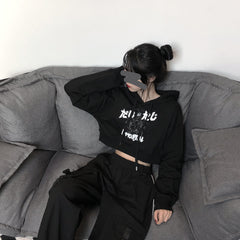 Dark graffiti printed hooded sweater yv42528