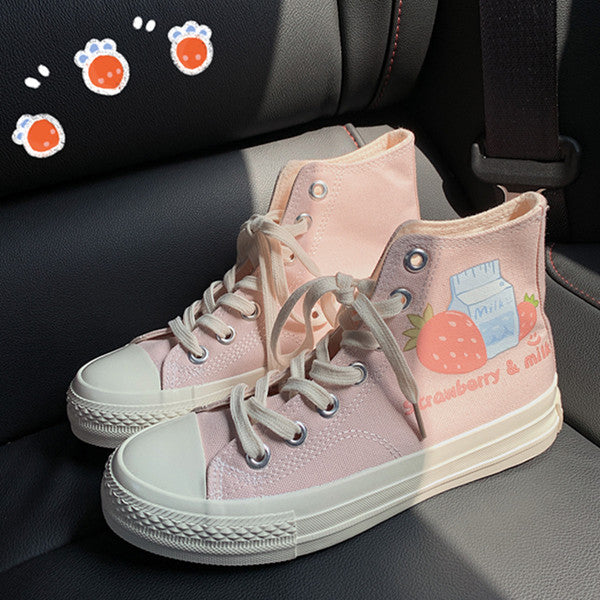 Milk strawberry canvas shoes yv43431