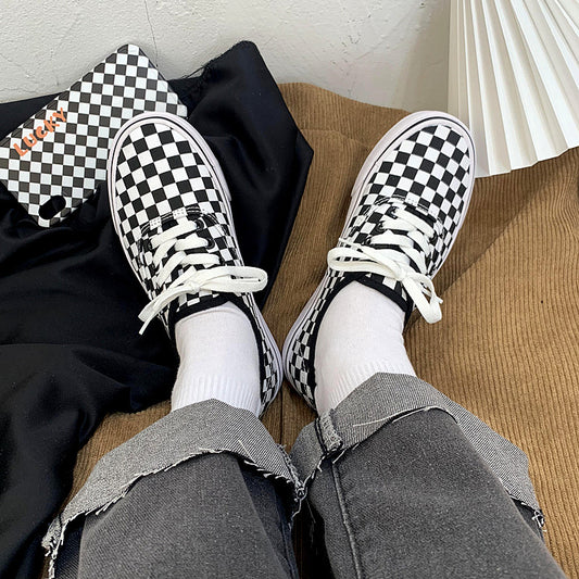 Checkerboard plaid canvas shoes (size 39) yv0214
