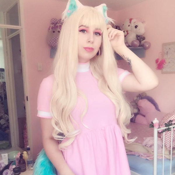 Review For  Lolita Long Curly Cosplay Wig YV1178