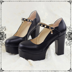Black rivet Lolita high heels yv42575