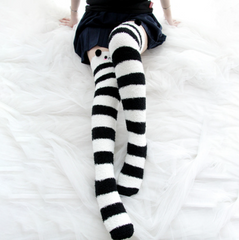 Cute bear striped knee socks yv30578